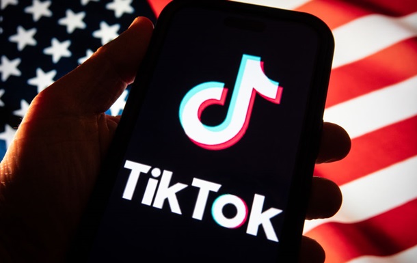 TikTok возобновил работу в США